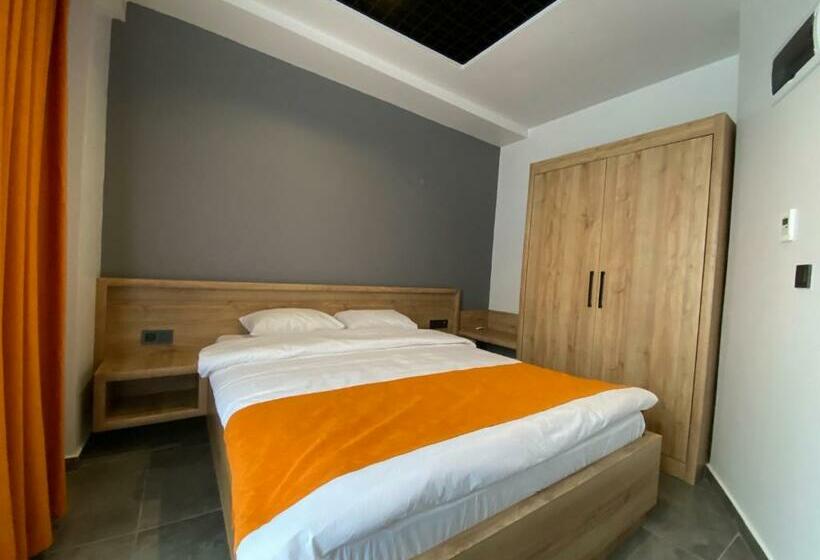 חדר דלוקס, Csk Otel