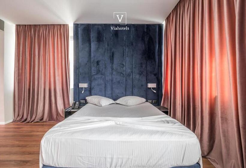 디럭스 주니어 스위트, Vh Eurostar Tirana Hotel Congress & Tirana Spa