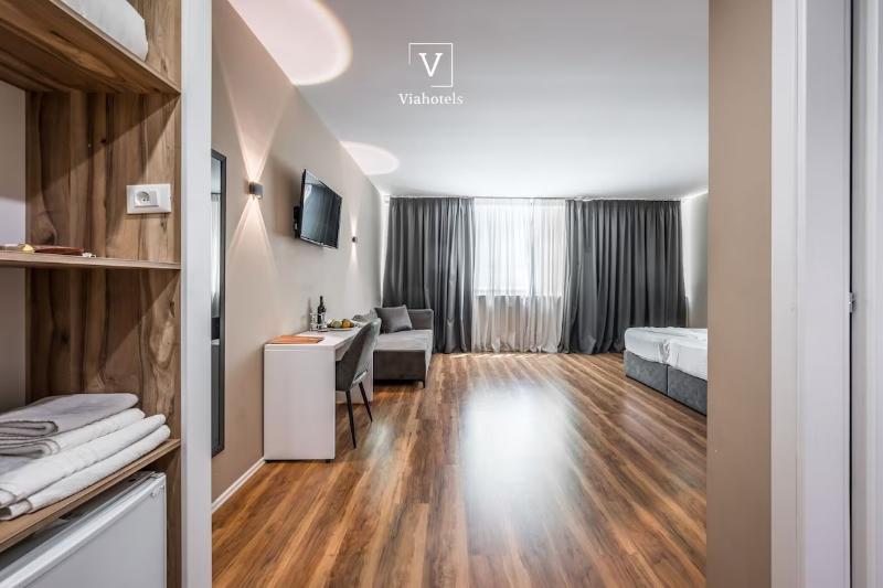 디럭스 주니어 스위트, Vh Eurostar Tirana Hotel Congress & Tirana Spa