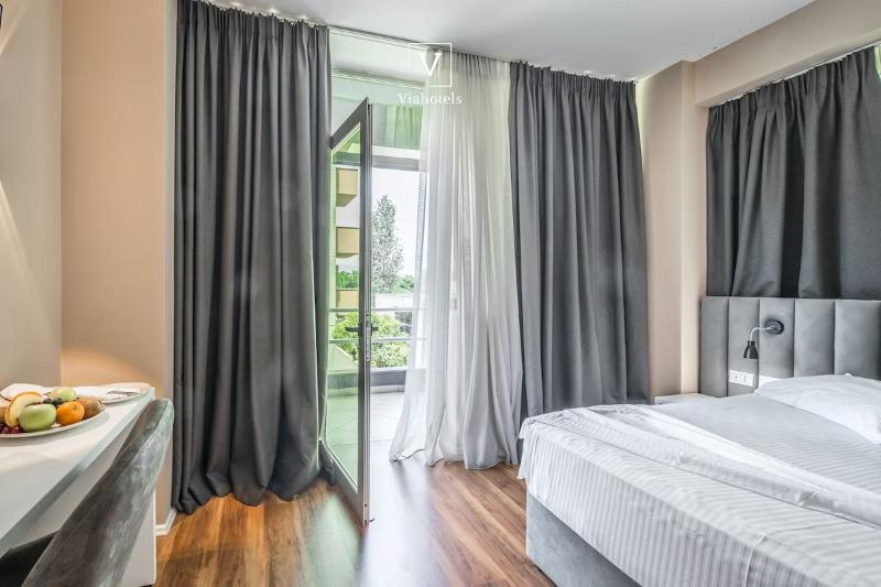디럭스 주니어 스위트, Vh Eurostar Tirana Hotel Congress & Tirana Spa