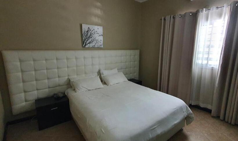 חדר אקונומי, Royal Residencial