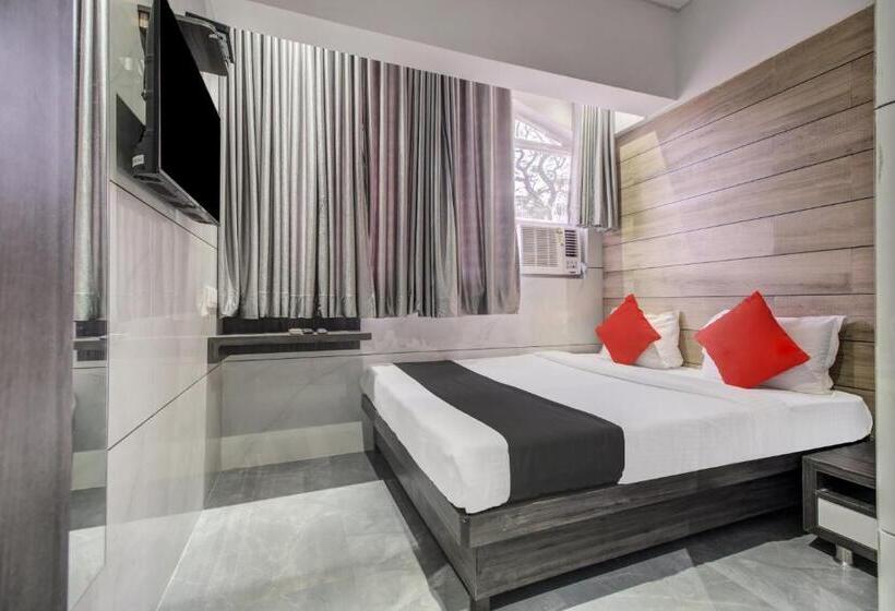デラックスルーム, Capital O 75709 Hotel Spring Residency