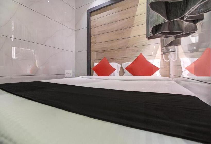 套房, Capital O 75709 Hotel Spring Residency