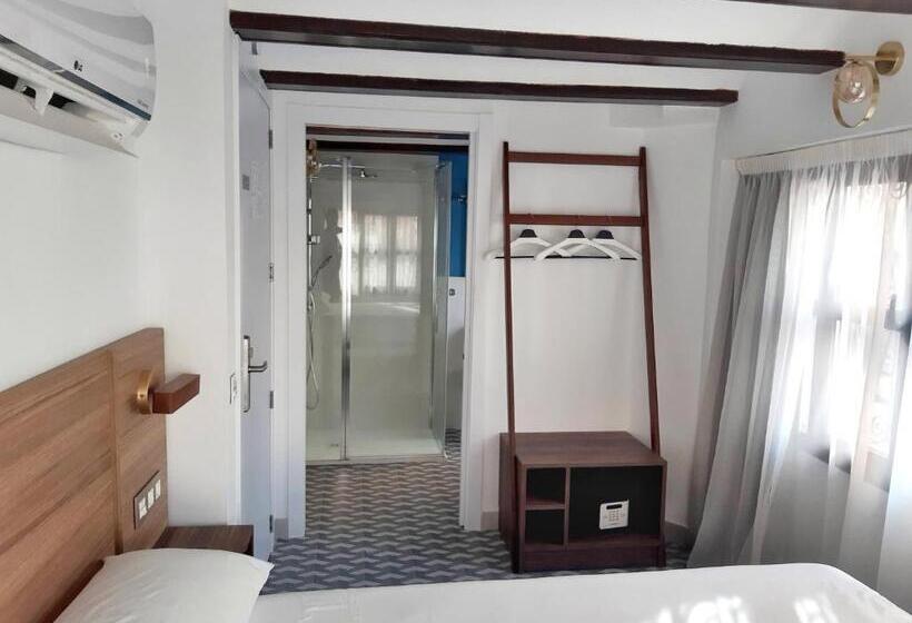 غرفة قياسية, 19 30 Valencia