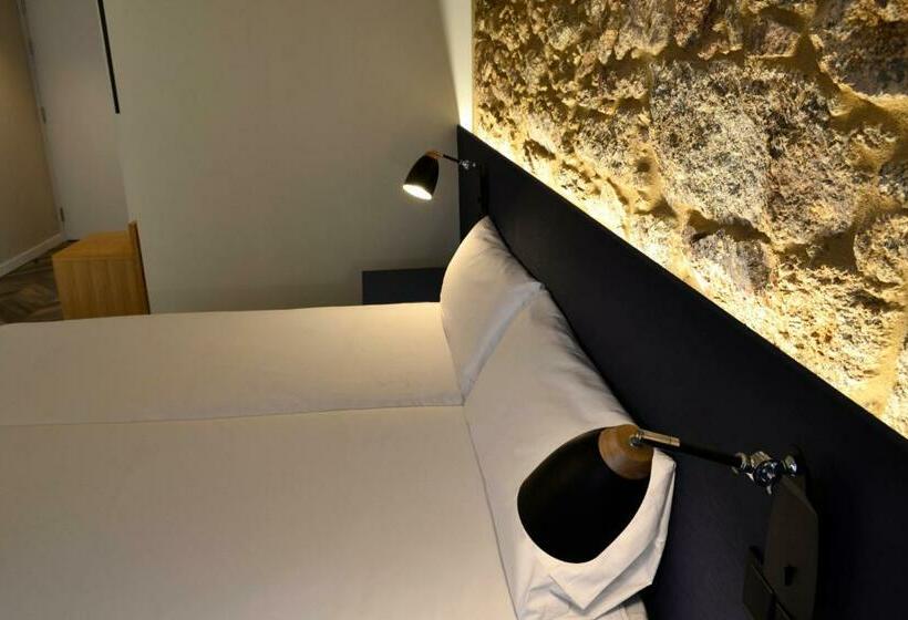 اتاق پرمیوم, Alda Galeria Coruna