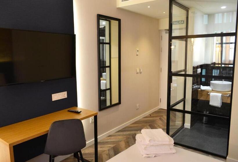 اتاق اکونومی, Alda Galeria Coruna