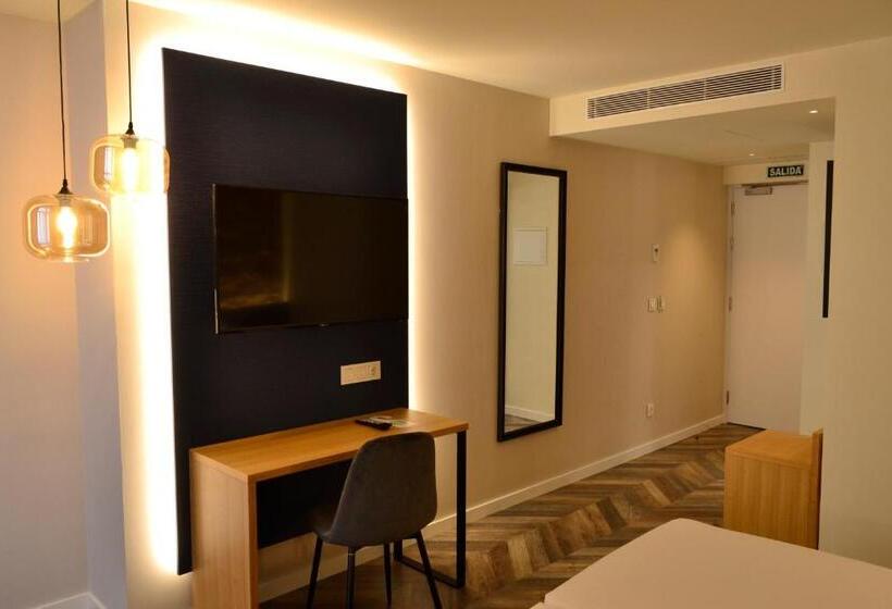 اتاق پرمیوم, Alda Galeria Coruna