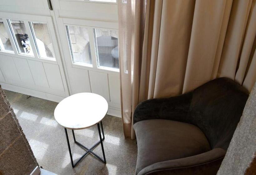 اتاق پرمیوم, Alda Galeria Coruna