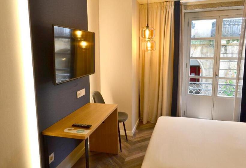 اتاق استاندارد با بالکن, Alda Galeria Coruna