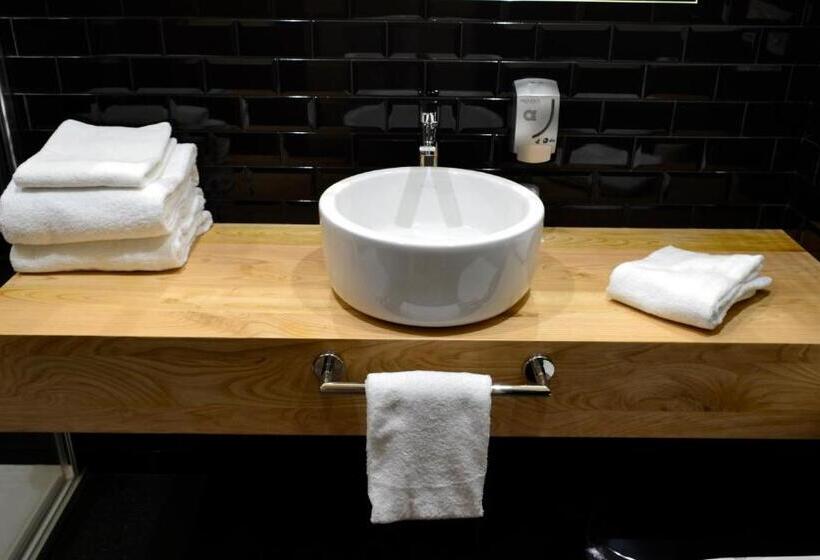 اتاق پرمیوم, Alda Galeria Coruna