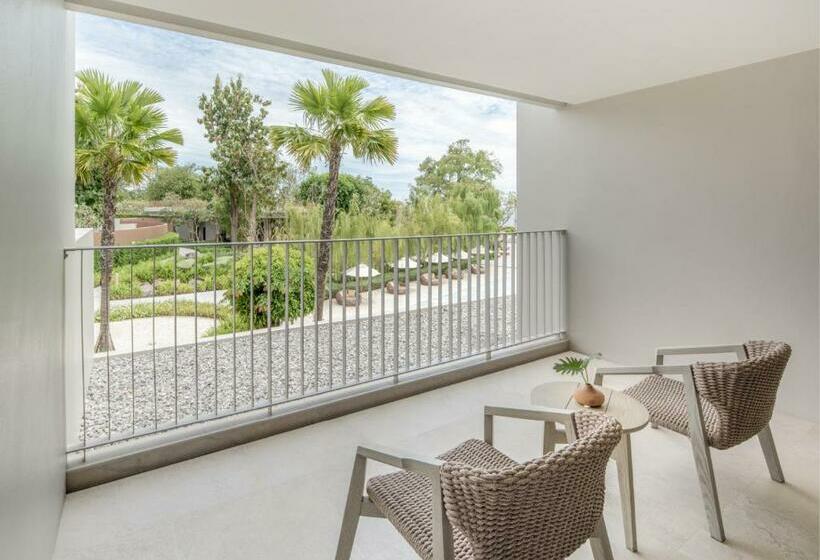 חדר דחוקס עם מיטת קינג, Vala Hua Hin   Nu Chapter Hotels