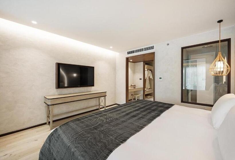 חדר דחוקס עם מיטת קינג, Vala Hua Hin   Nu Chapter Hotels