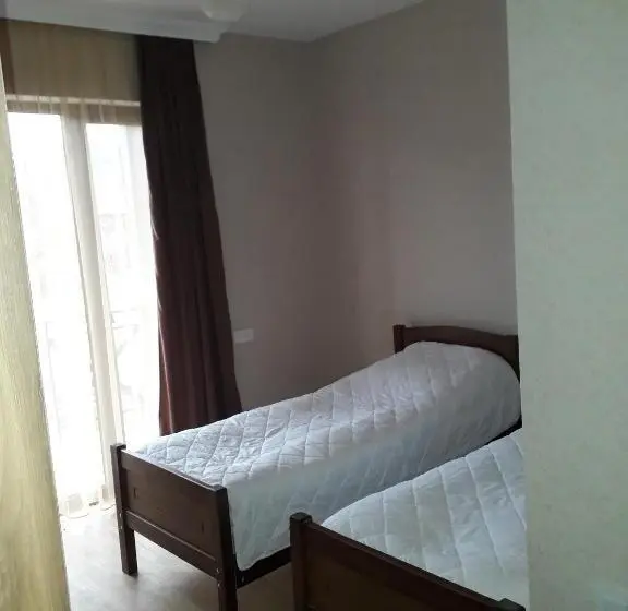 اتاق استاندارد با بالکن, Villa Bakuriani