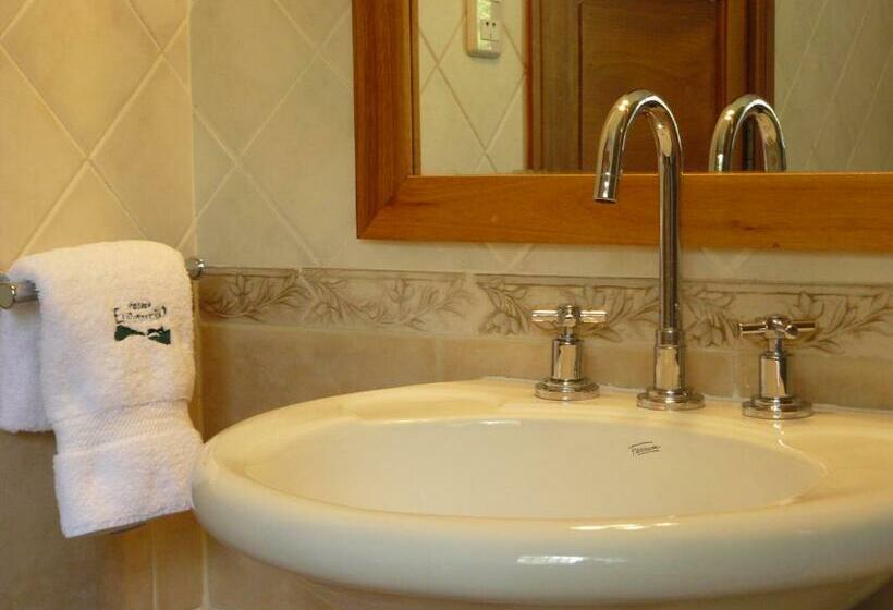 高级房间带漩涡浴缸, El Potrerillo Posada