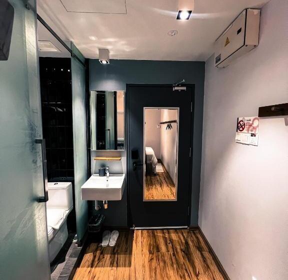 スタンダードスタジオ, Toojou Kota Kinabalu   Hostel