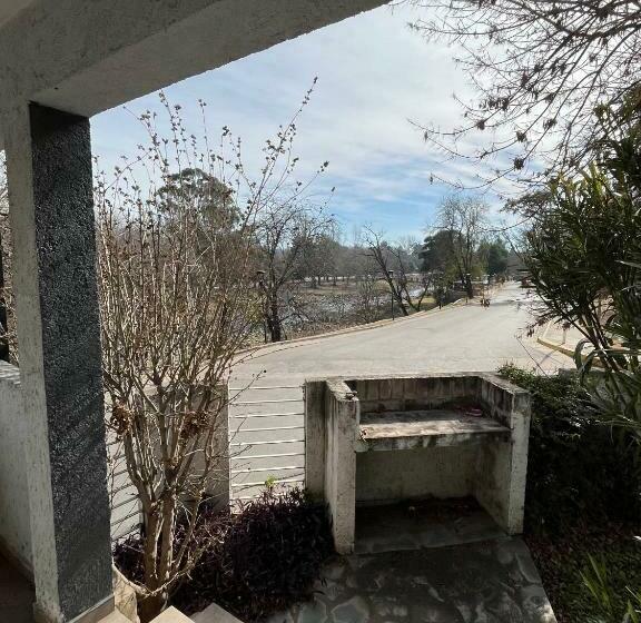 1 Bedroom Apartment River View, Jazmines Departamentos