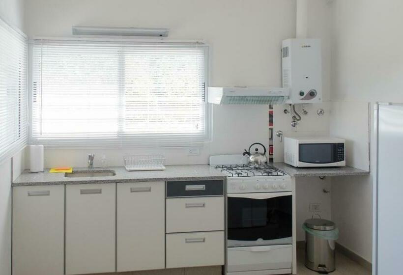 1 Bedroom Apartment River View, Jazmines Departamentos