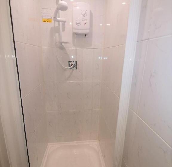 غرفة سوبيريور, Anglesey House