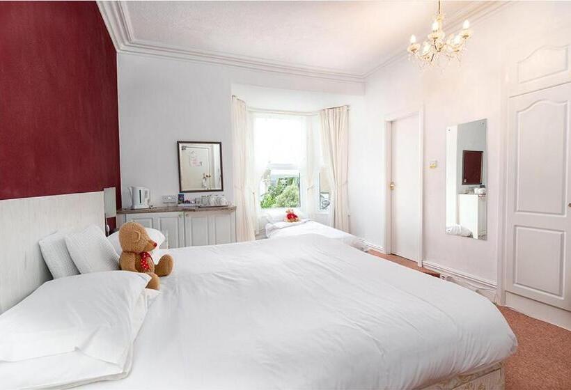 غرفة عائلية, Anglesey House