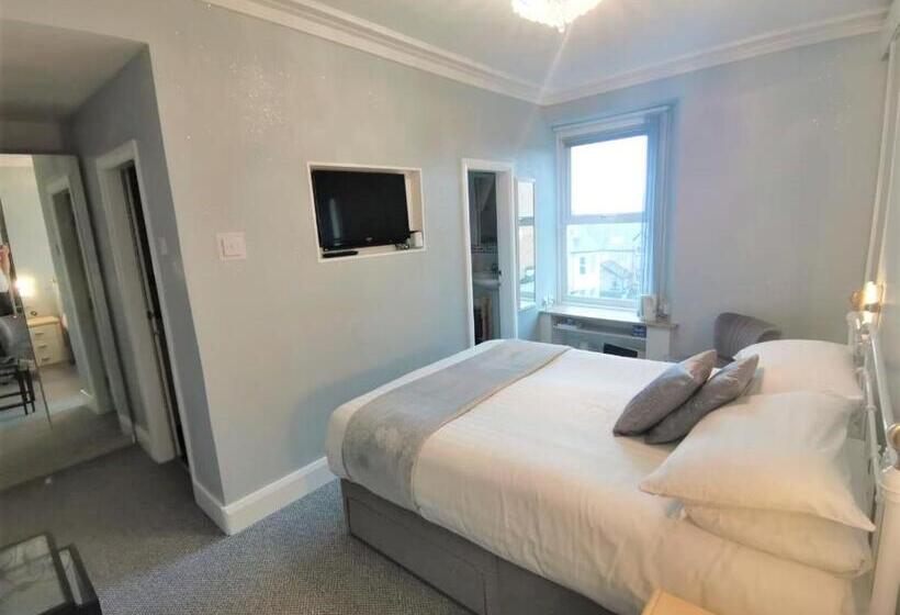 غرفة ديلوكس, Anglesey House