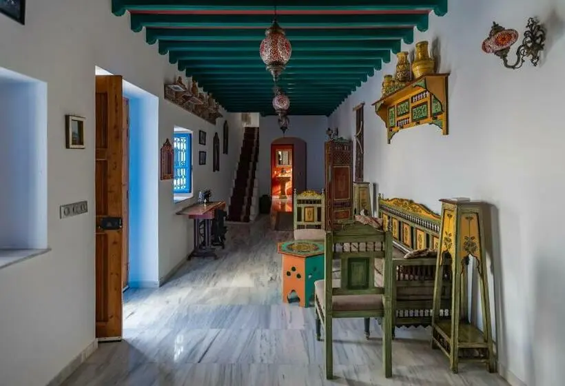 سوییت خانوادگی, Villa Jasmin