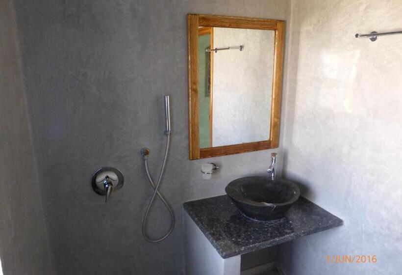 جناح مطلّ علي حمام السباحة, Villa Jasmin