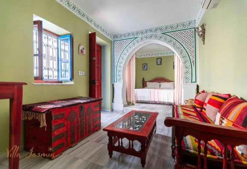 سوییت با چشم‌انداز استخر, Villa Jasmin