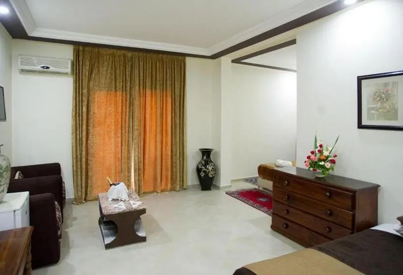 سوییت جونیور, Hôtel Rif