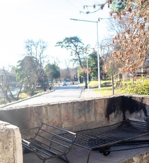 1 Bedroom Apartment River View, Jazmines Departamentos