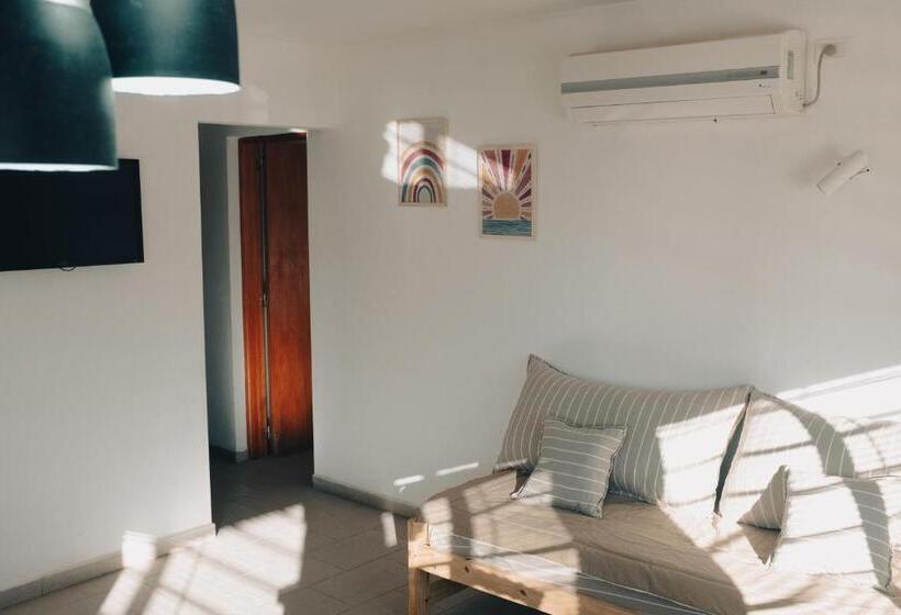 1 Bedroom Apartment River View, Jazmines Departamentos