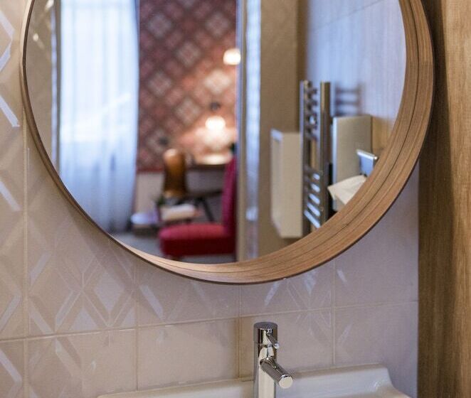 غرفة سوبيريور, Boris V. By Happyculture