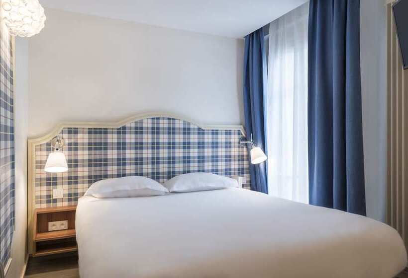 غرفة كلاسيكية, Boris V. By Happyculture