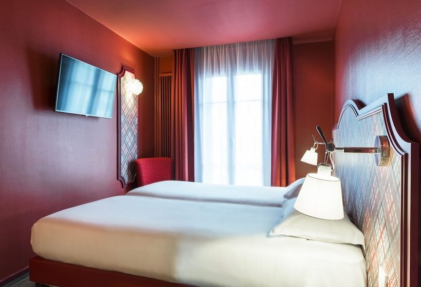 غرفة كلاسيكية, Boris V. By Happyculture