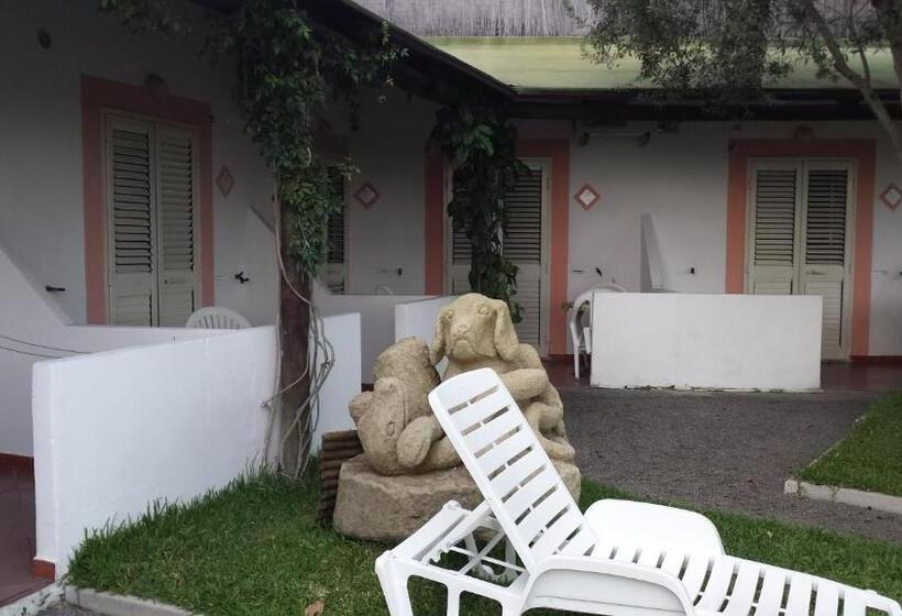 غرفة قياسية ثلاثية, Castiglione