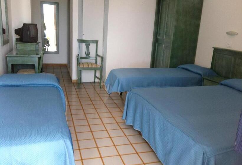 غرفة قياسية رباعية, Castiglione