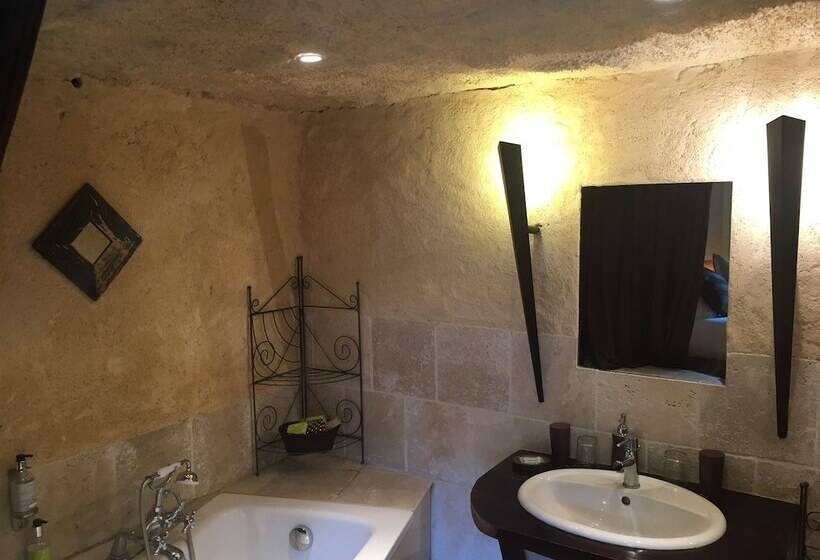 ベーシックルーム, L Hôtel Le Cheval Noir