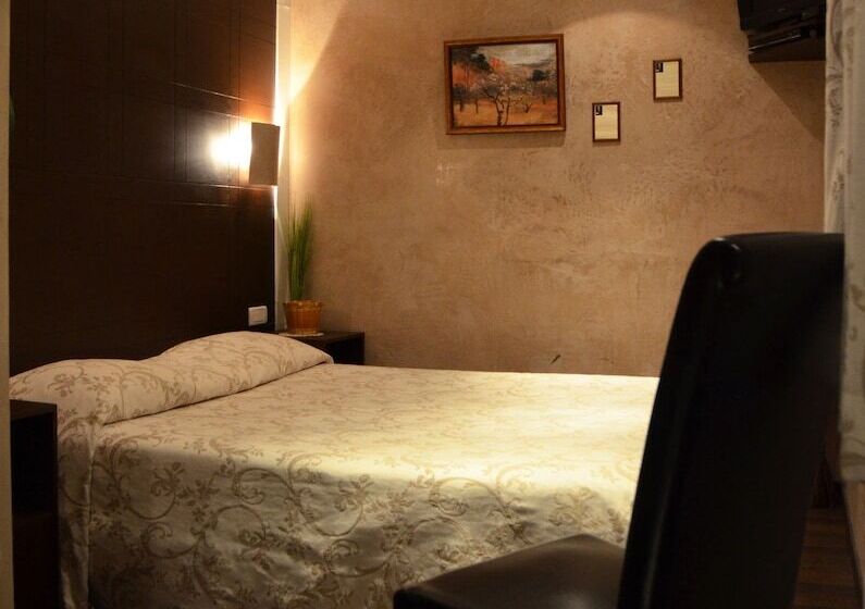 ベーシックルーム, L Hôtel Le Cheval Noir