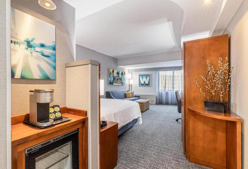 غرفة قياسية سرير كينج, Courtyard By Marriott Boston Waltham