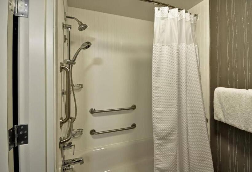 غرفة قياسية سرير كينج, Courtyard By Marriott Dalton