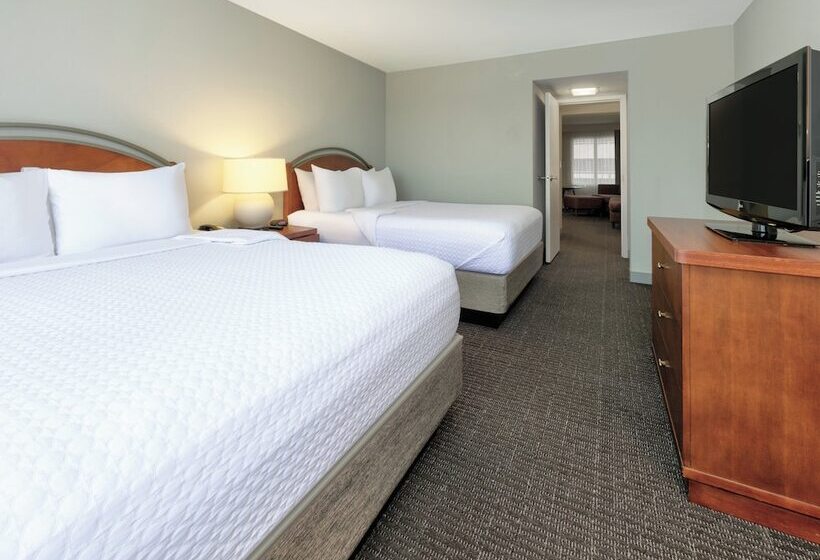 Süit, Crowne Plaza Suites Arlington, An Ihg