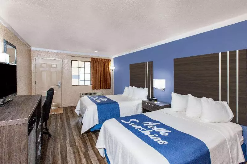 スタンダードルーム, Days Inn & Suites By Wyndham Braunig Lake