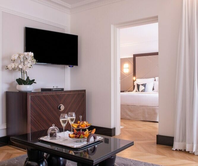 クラシックスイート, Hotel Du Collectionneur Arc De Triomphe