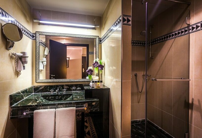 キングサイズベッドのスーペリアルーム, Hotel Du Collectionneur Arc De Triomphe