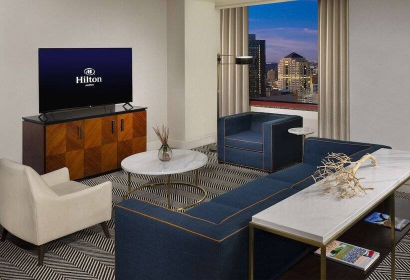 מיטת קינג בסוויטה, Hilton Austin