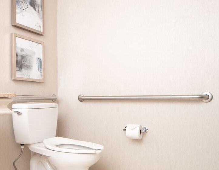 장애인용 디럭스룸, Hilton Madison Monona Terrace