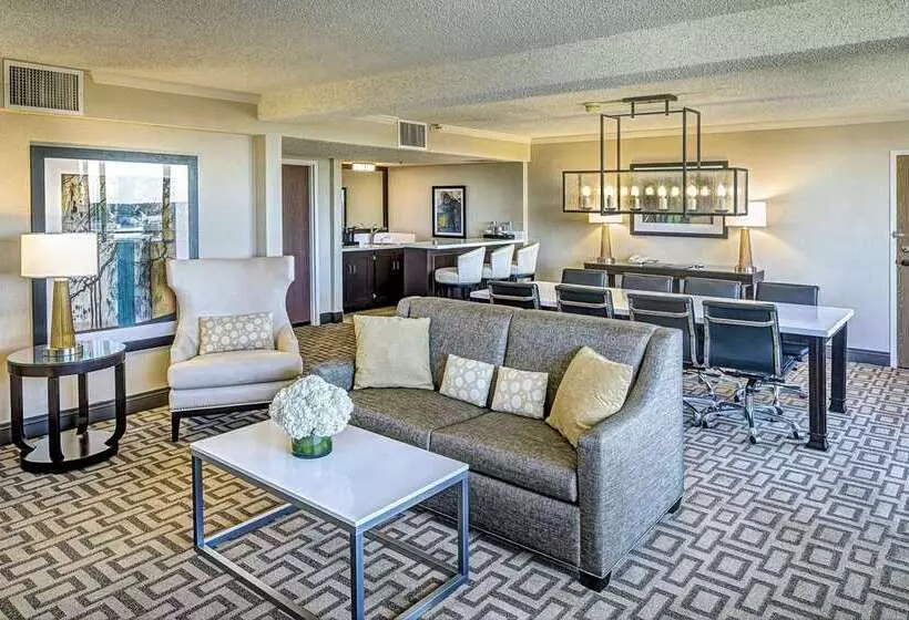 اتاق استاندارد, Hilton Madison Monona Terrace
