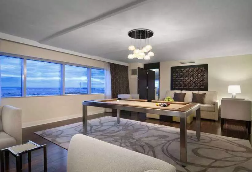 اتاق استاندارد, Hilton Madison Monona Terrace