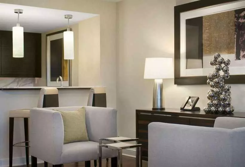 اتاق استاندارد, Hilton Madison Monona Terrace