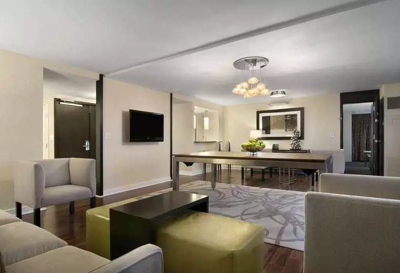 اتاق استاندارد, Hilton Madison Monona Terrace