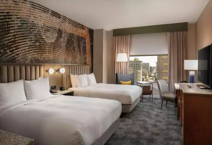 اتاق استاندارد, Hilton Madison Monona Terrace